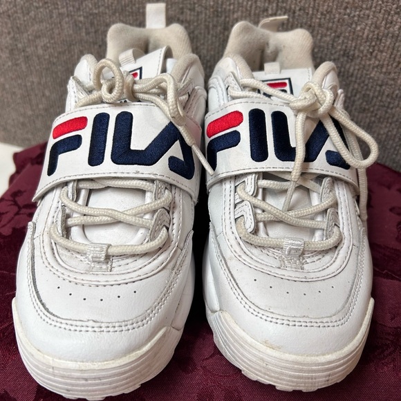 Fila‎ Disruptor II woman’s Size 7.5 Applique Sneakers Red White Blue Retro Look - Picture 1 of 8